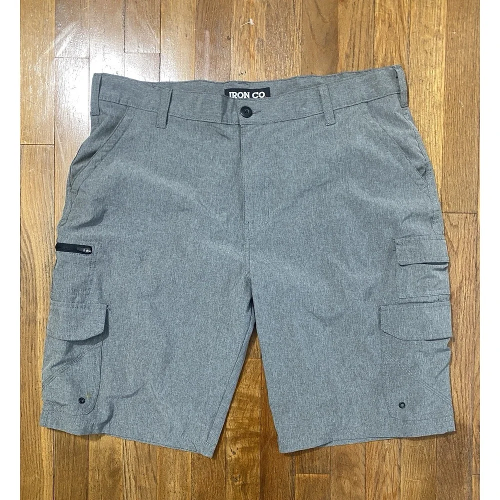 Men's Lighweight Performance Cargo Shorts Gray Preppy Golf Resort Wear Size 38